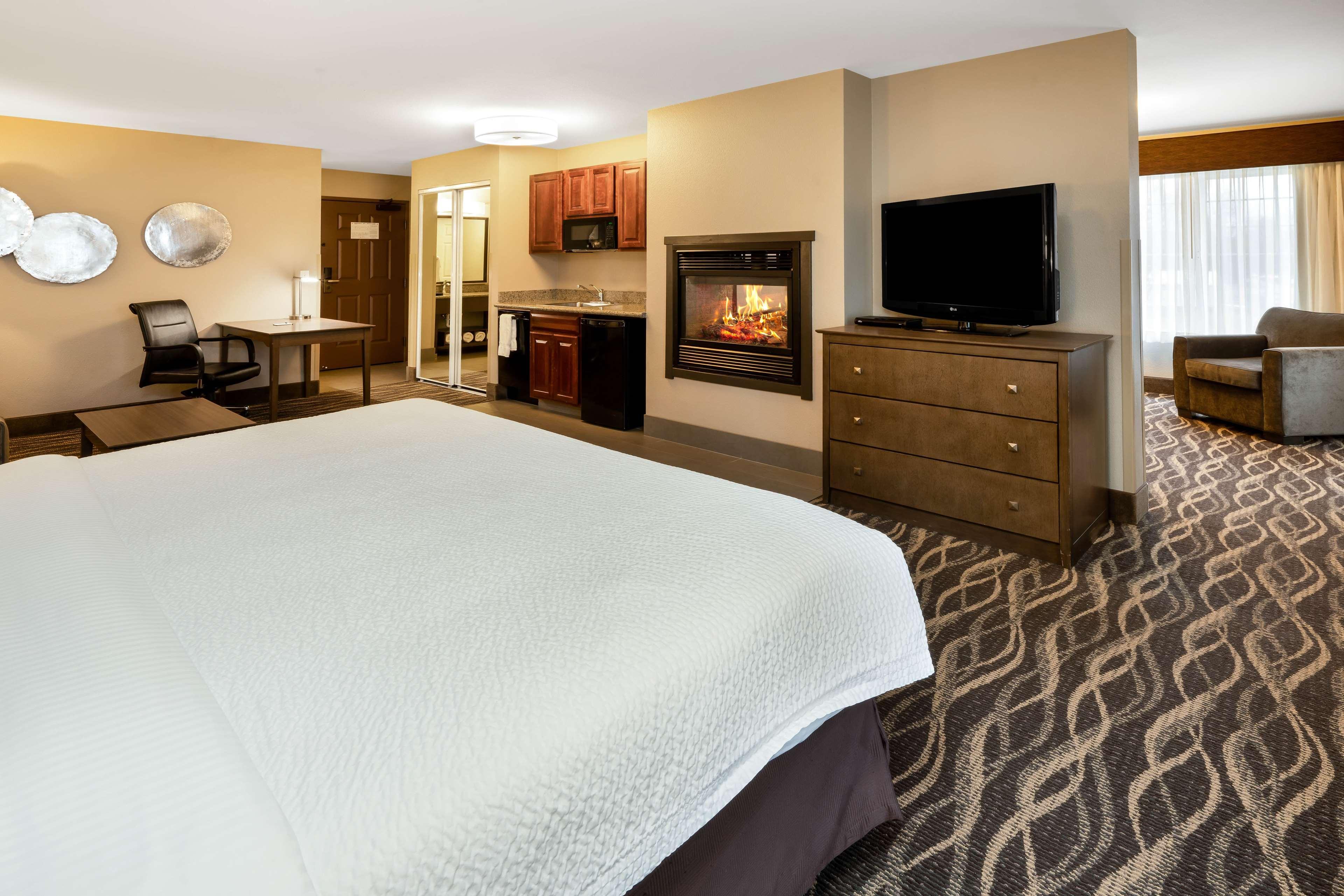 Best Western Plus Kalispell/Glacier Park West Hotel & Suites Buitenkant foto