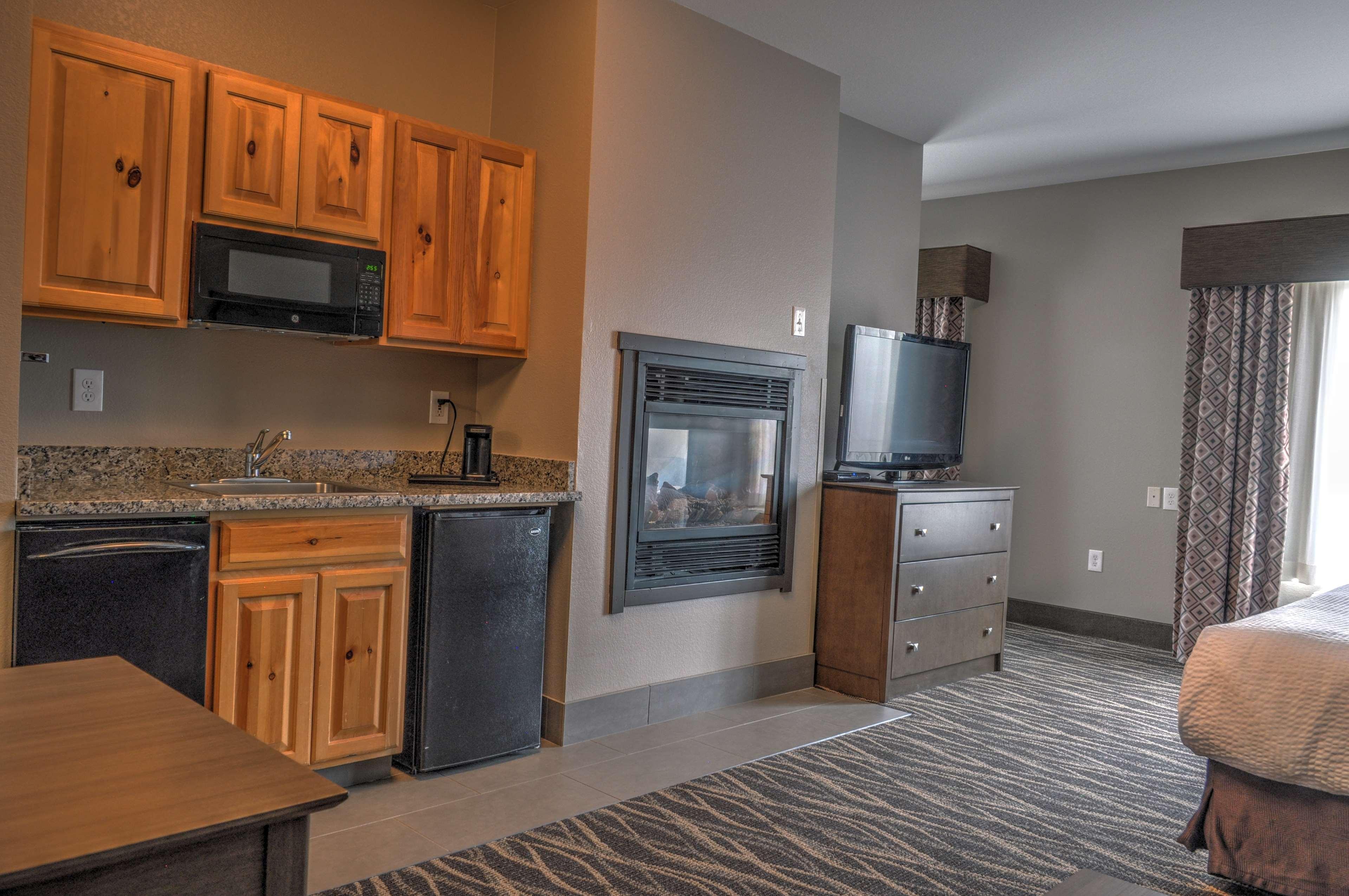 Best Western Plus Kalispell/Glacier Park West Hotel & Suites Buitenkant foto
